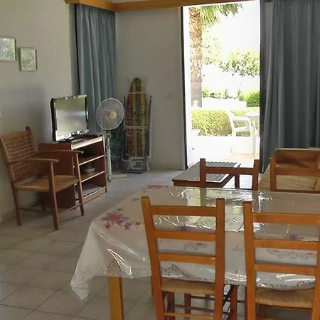 Zafira Holiday Pissouri